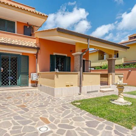 Garden Villa - Free Parking, Wi-Fi E Netflix Fiumicino Kültér fotó