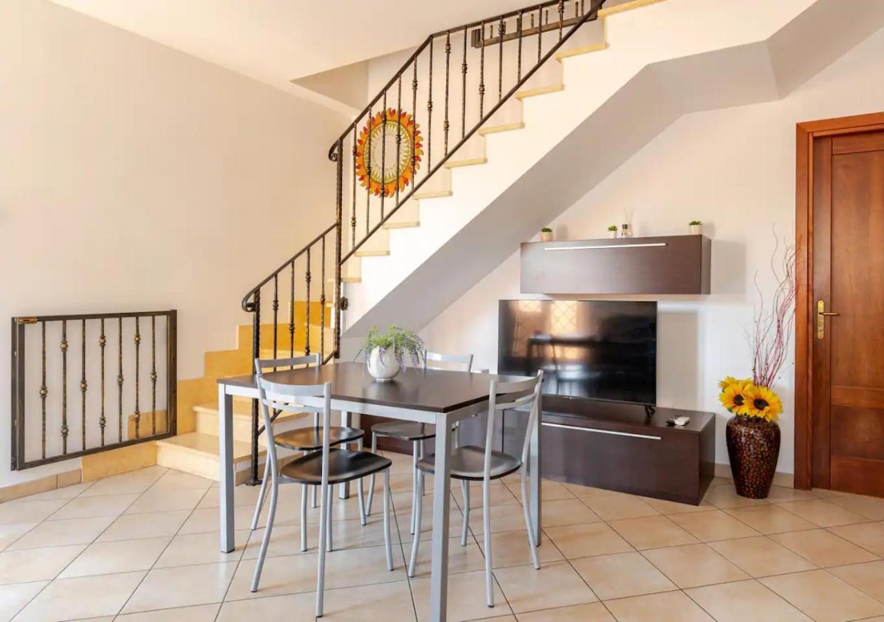 Garden Villa - Free Parking, Wi-Fi E Netflix Fiumicino Kültér fotó