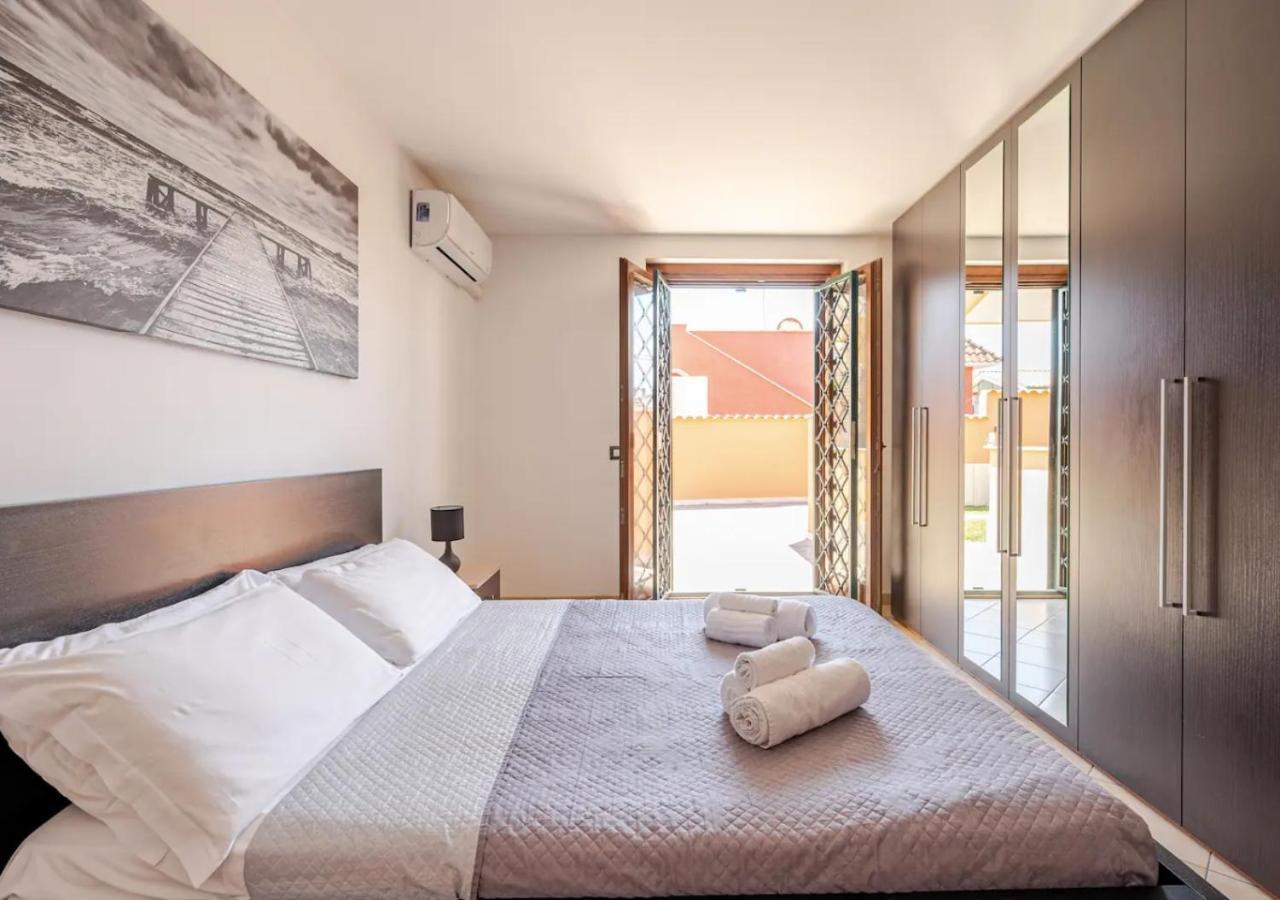 Garden Villa - Free Parking, Wi-Fi E Netflix Fiumicino Kültér fotó