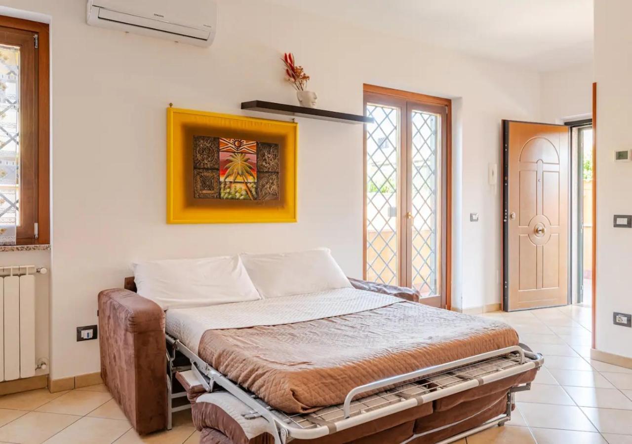 Garden Villa - Free Parking, Wi-Fi E Netflix Fiumicino Kültér fotó